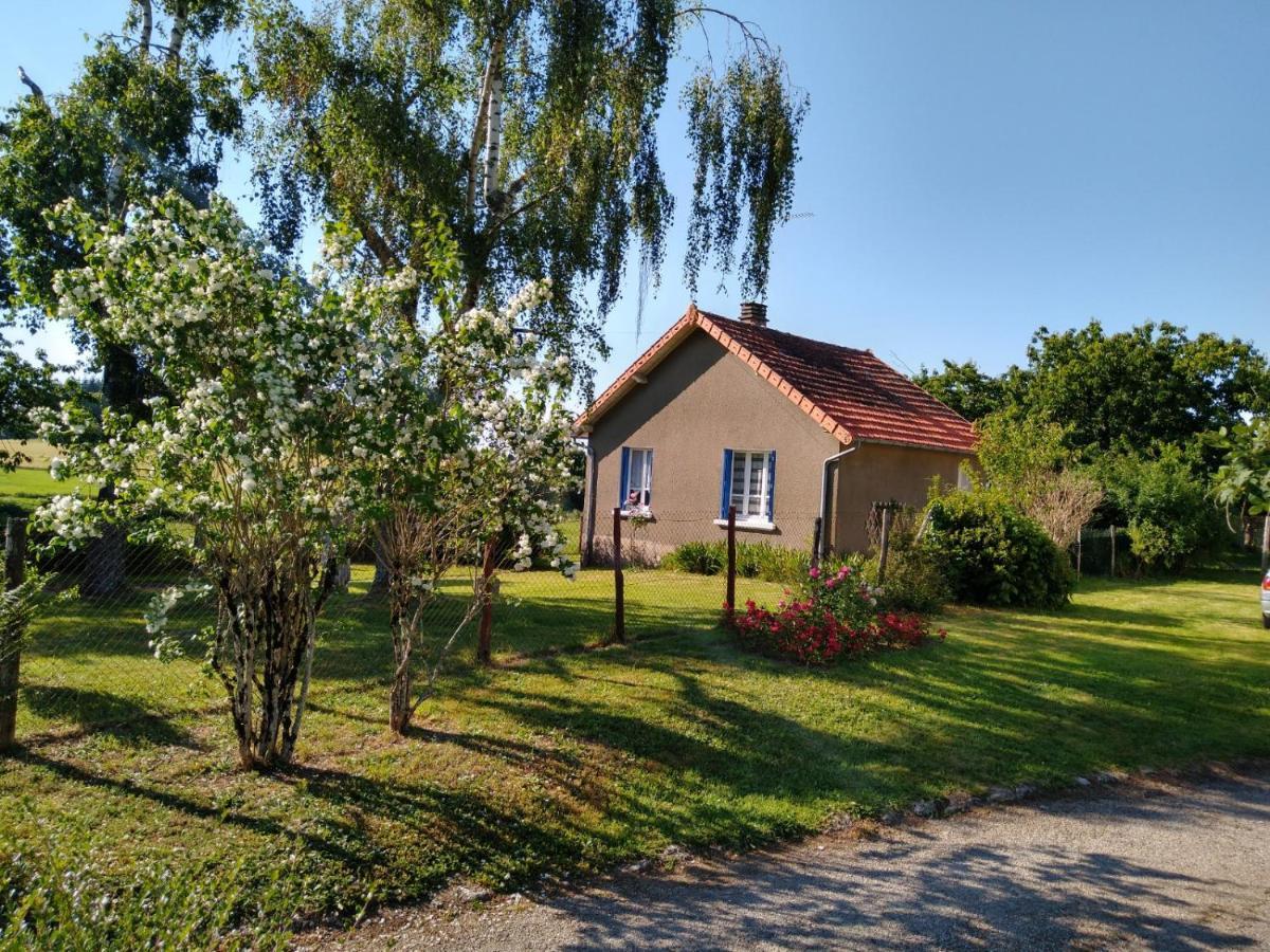 Gite La Maison De Lea Villa Saint-Agnant-de-Versillat Eksteriør billede